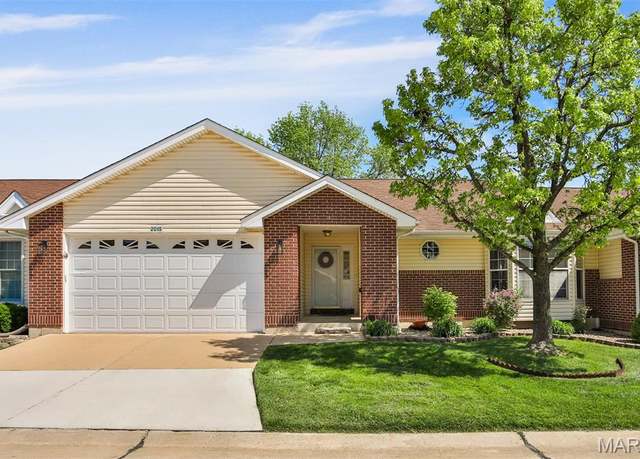 Property at 2015 Chapel Hill Xing, St Peters, MO 63376, 2 beds, 2.5 baths