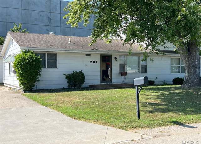 Property at Undisclosed address, St Charles, MO 63303, 5 beds, 3 baths