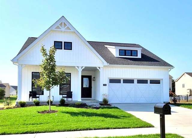 Property at 108 Chickasaw Ln, O'fallon, IL 62269, 3 beds, 2 baths