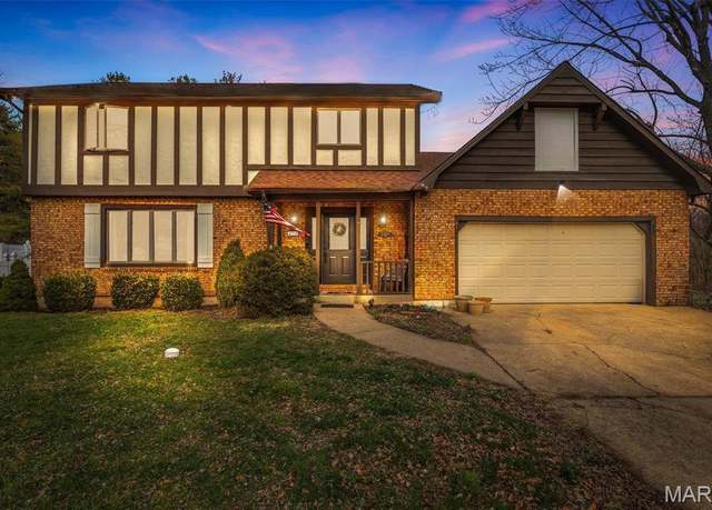 Property at 438 Shenandoah Dr, Farmington, MO 63640, 4 beds, 2.5 baths