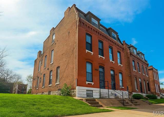 Property at 4027 N Florissant Ave, St Louis, MO 63107, 7 beds, 4 baths