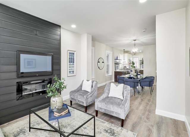 Property at 4122 Flad Ave, St Louis, MO 63110, 3 beds, 3 baths