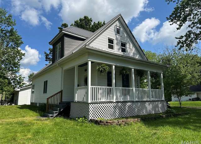 Property at 304 Morgan St, Jackson, MO 63755, 3 beds, 2 baths