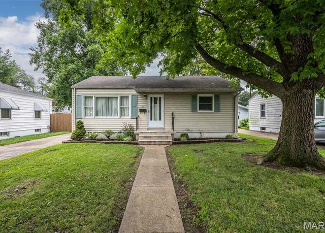 Property at 1717 Spring Ave, Granite City, IL 62040, 2 beds, 1 bath