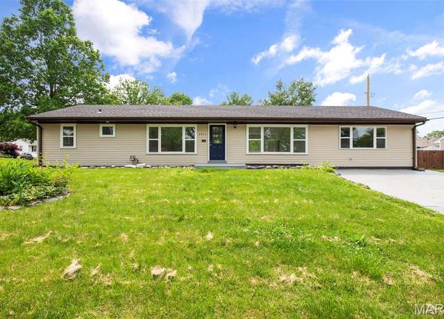 Property at 7411 Brightwood Dr, St Louis, MO 63123, 4 beds, 1 bath