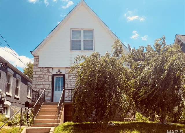 Property at 3216 S Big Bend Blvd, St Louis, MO 63143, 3 beds, 1.5 baths