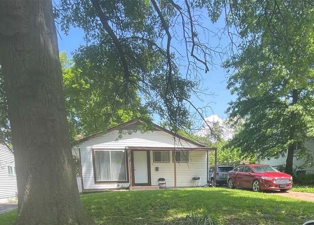 Property at 131 Grampian Rd, St Louis, MO 63137, 3 beds, 1 bath