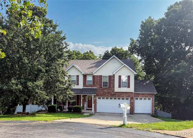 Property at 2500 Jessica Ct, Unincorporated, MO 63049, 4 beds, 3.5 baths