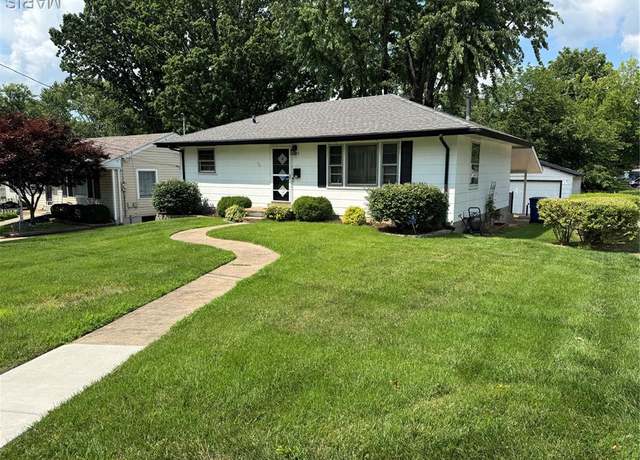 Property at 895 Harrison St, Florissant, MO 63031, 3 beds, 2 baths