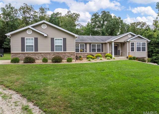 Property at 610 W Highway N, Wentzville, MO 63385, 3 beds, 2 baths