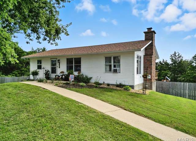 Property at 4925 State Road H, De Soto, MO 63020, 3 beds, 1.5 baths