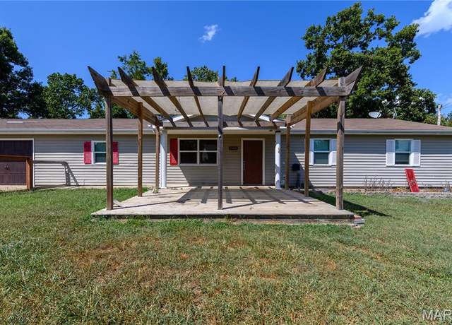Property at 15425 Tampa Rd, St Robert, MO 65584, 4 beds, 2 baths