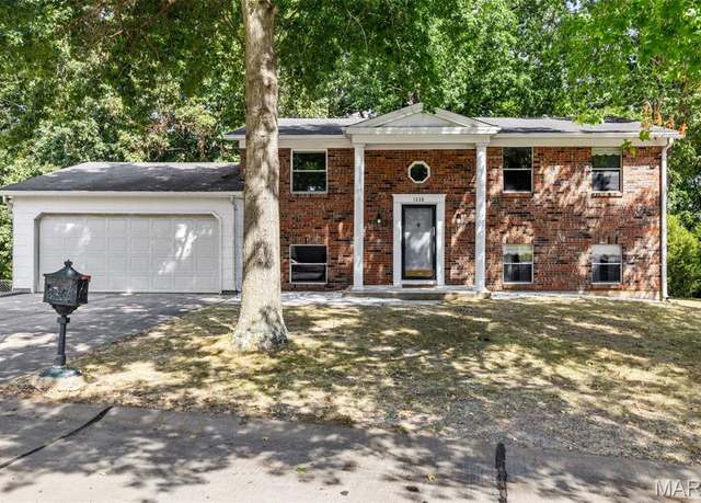 Property at 1228 Forest Trails Ct, Fenton, MO 63026, 3 beds, 2 baths