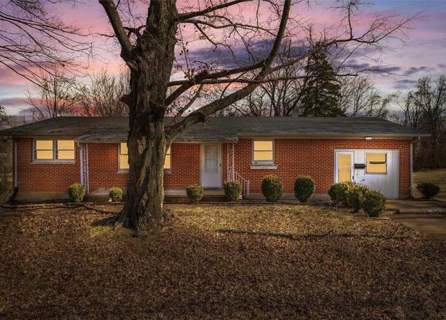 Property at 502 Krei Blvd, Farmington, MO 63640, 4 beds, 2 baths
