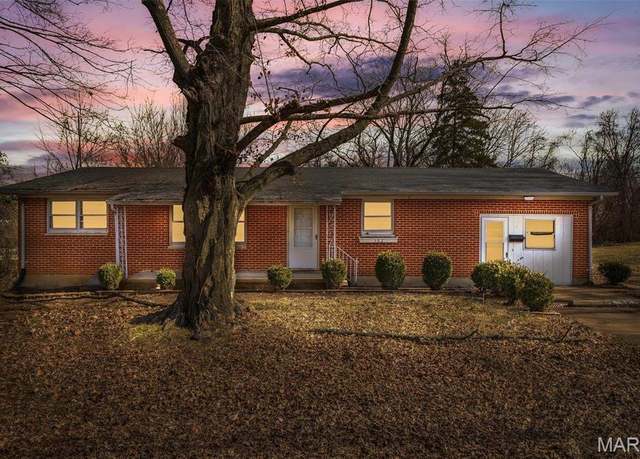 Property at 502 Krei Blvd, Farmington, MO 63640, 4 beds, 2 baths