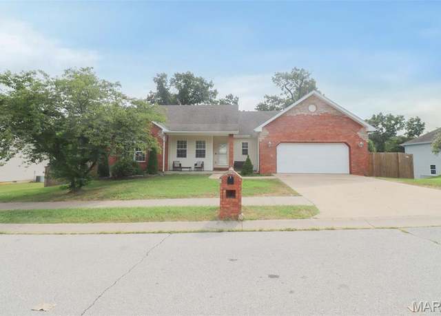 Property at 129 Birch Tree Cir, St Robert, MO 65584, 5 beds, 3 baths