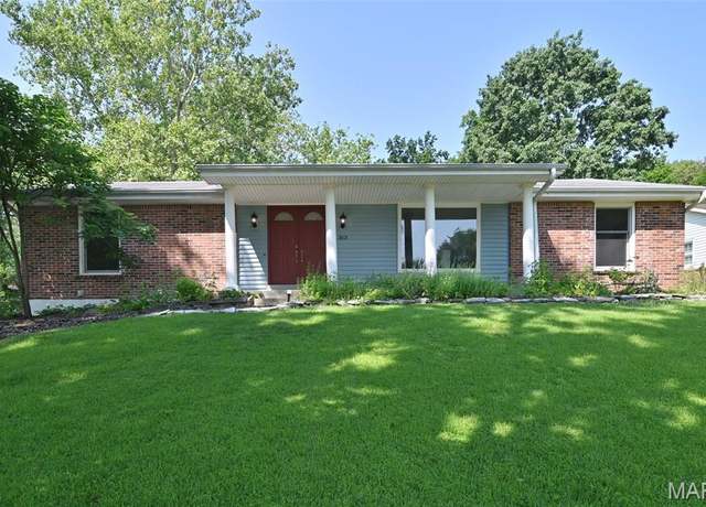 Property at 313 Wildforest Dr, Ballwin, MO 63011, 4 beds, 2.5 baths