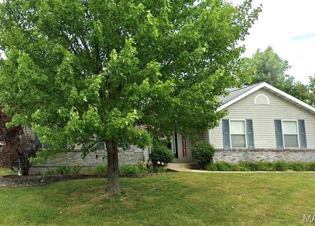 Property at 1102 Danielle Elizabeth Ct, O'fallon, MO 63366, 3 beds, 2.5 baths