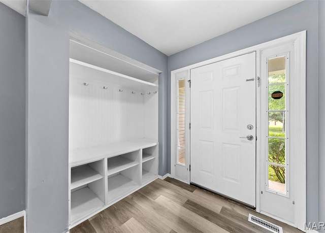 Property at 1102 Danielle Elizabeth Ct, O'fallon, MO 63366, 3 beds, 2.5 baths