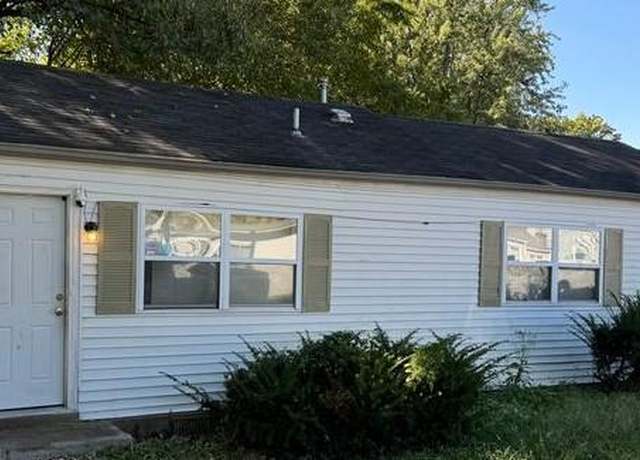 Property at 212 Sadonia Ave, St Louis, MO 63135, 2 beds, 1 bath