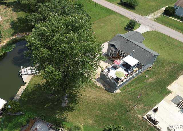 Property at 321 High Point Dr, Edwardsville, IL 62025, 4 beds, 3 baths