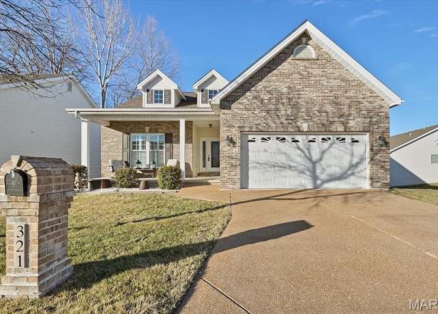 Property at 321 Newport Dr, St Peters, MO 63376, 2 beds, 2.5 baths