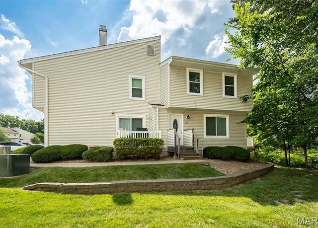 Property at 606 Summer Winds Ln, St Peters, MO 63376, 2 beds, 1.5 baths