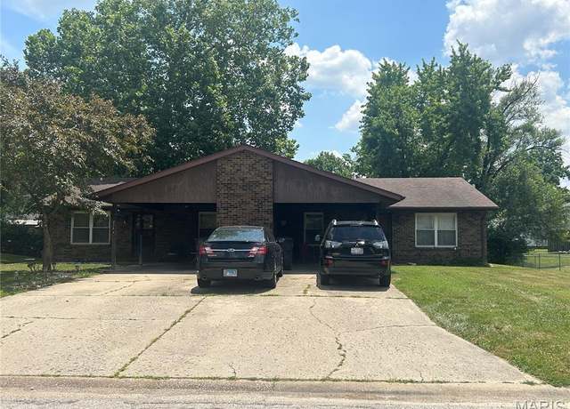 Property at 2150 Scheel St, Belleville, IL 62221, 4 beds, 2 baths