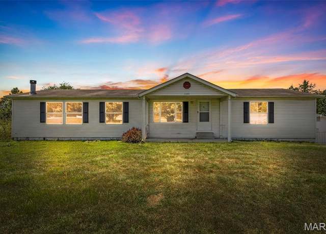 Property at 1900 Erin Dr, Festus, MO 63028, 3 beds, 2 baths