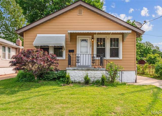 Property at 3707 Risch Ave, St Louis, MO 63125, 2 beds, 1 bath