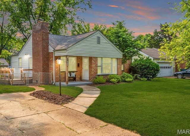 Property at 1444 Wells Ave, St Louis, MO 63119, 3 beds, 2 baths