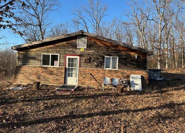 Property at 731 Buffalo Dr, Bismarck, MO 63624, 2 beds, 1 bath
