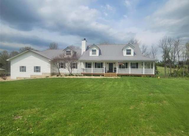 Property at 802 Hager Rd, Farmington, MO 63640, 3 beds, 2.5 baths