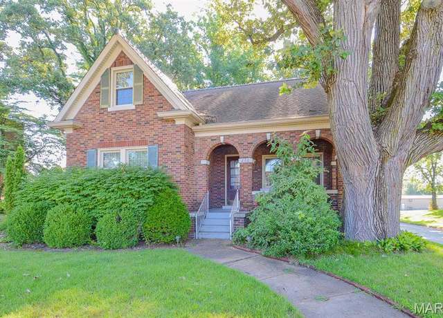 Property at 200 Voss Pl, Belleville, IL 62220, 3 beds, 1 bath