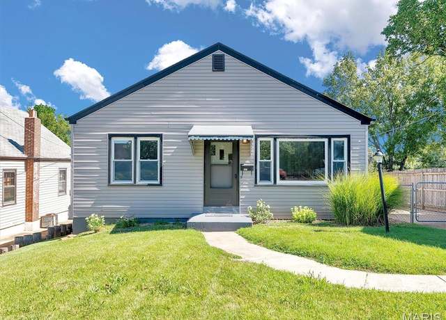 Property at 3803 Paule Ave, Unincorporated, MO 63125, 3 beds, 2 baths