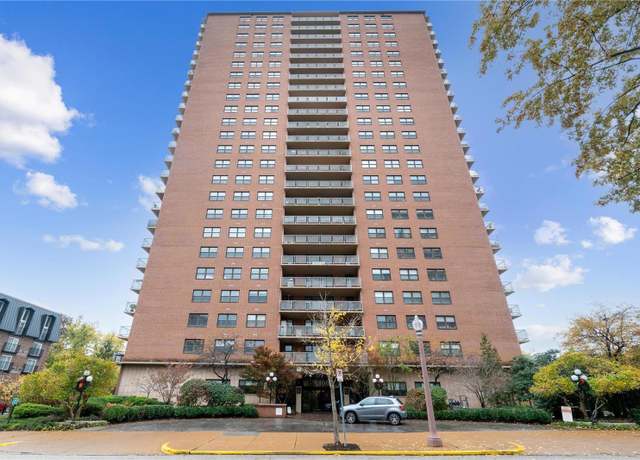 Property at 4466 W Pine Blvd Unit 22G, St Louis, MO 63108, 1 bed, 1 bath