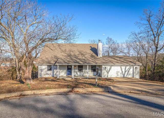 Property at 118 Auburn Dr, Waynesville, MO 65583, 5 beds, 3.5 baths