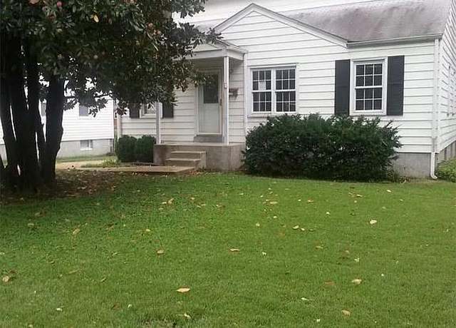 Property at 1205 Saint Matthew Dr, Florissant, MO 63031, 2 beds, 2 baths