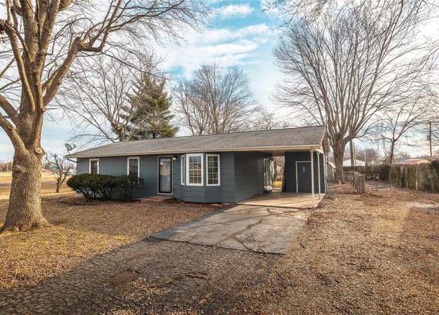 Property at 1 Marion Dr, St James, MO 65559, 3 beds, 2 baths