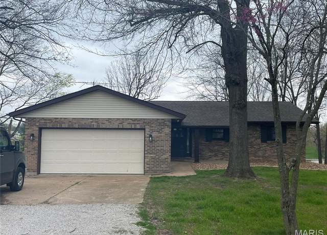 Property at 5826 Grandview Ter, Waterloo, IL 62298, 5 beds, 4 baths