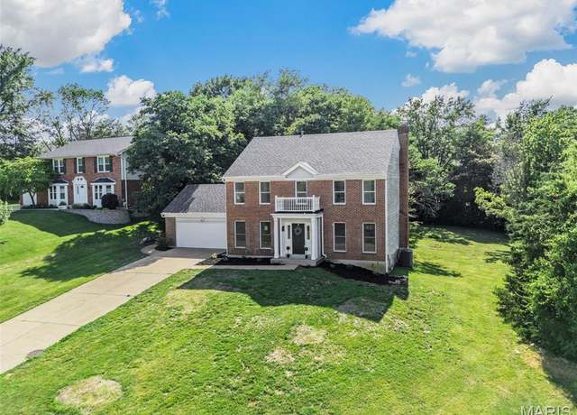 Property at 145 White Tree Ln, Ballwin, MO 63011, 4 beds, 3 baths