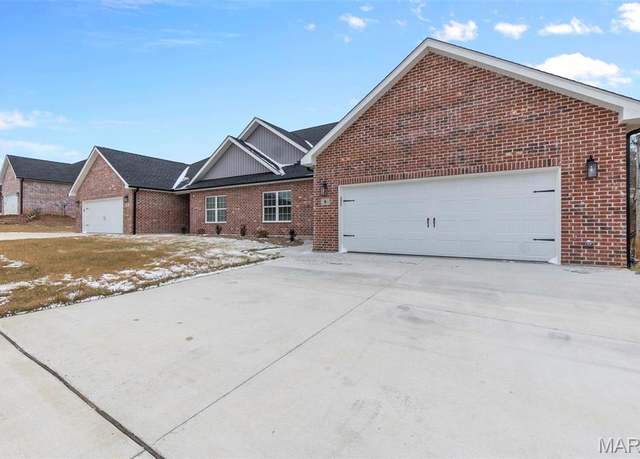 Property at 4 Creekside Way, Cape Girardeau, MO 63701, 2 beds, 2 baths