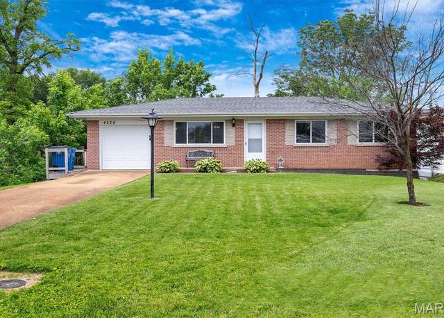 Property at 4324 Forest Dale Dr, St Louis, MO 63125, 3 beds, 2 baths