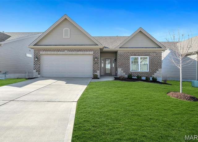 Property at 116 Dardenne Place Dr, O'fallon, MO 63368, 2 beds, 2 baths