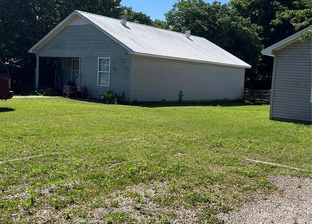 Property at 1919 Dunklin, Kennett, MO 63857, 2 beds, 1 bath