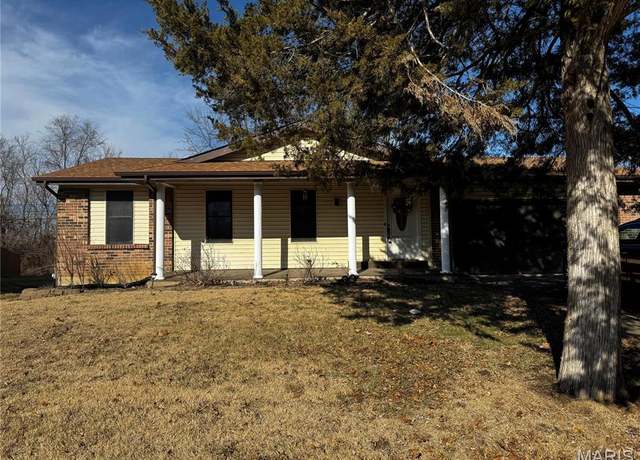 Property at 1603 Belleau Lake Dr, O'fallon, MO 63366, 3 beds, 2 baths