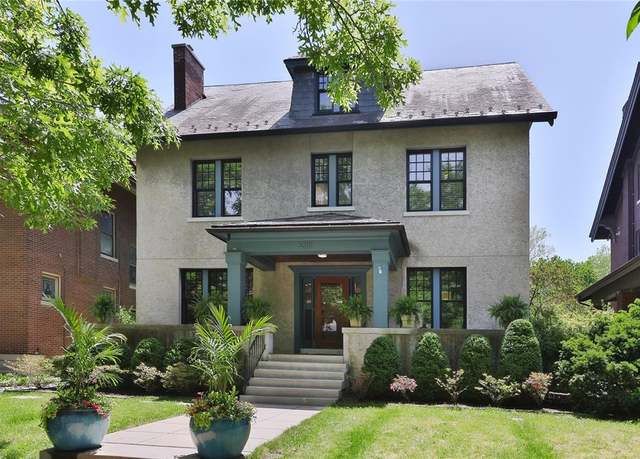 Property at 6318 Waterman Ave, University City, MO 63130, 6 beds, 3.5 baths