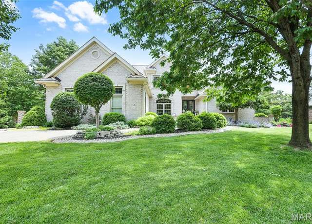 Property at 12 Warwick Park Ln, Edwardsville, IL 62025, 5 beds, 4.5 baths