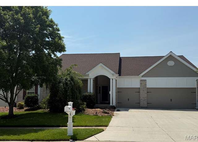 Property at 6 Wolverton Ct, St Charles, MO 63301, 4 beds, 3 baths
