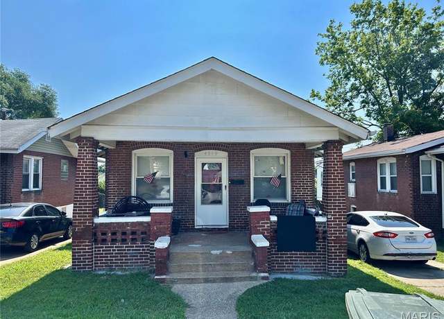 Property at 4310 Dardenne Dr, St Louis, MO 63120, 2 beds, 2 baths